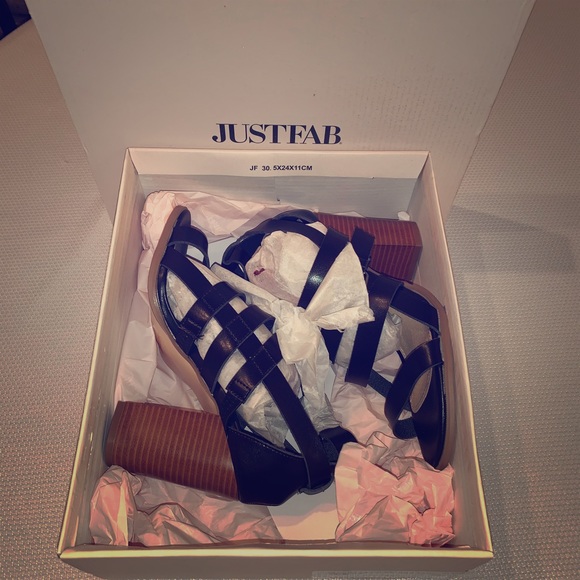 Just Fab Black Strap Heels - Size 8 NEW! - Picture 1 of 8